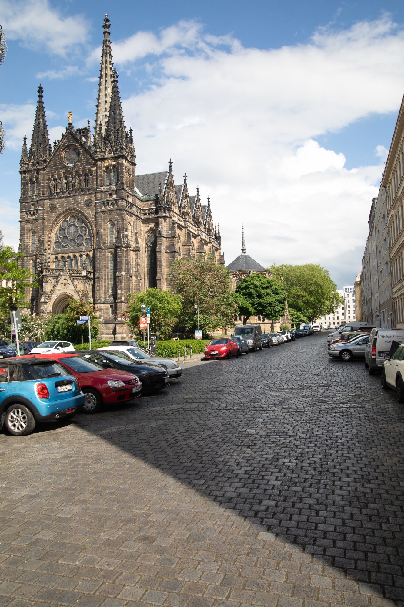 Home Shanti Leipzig - Peterskirche in der Nachbarschaft